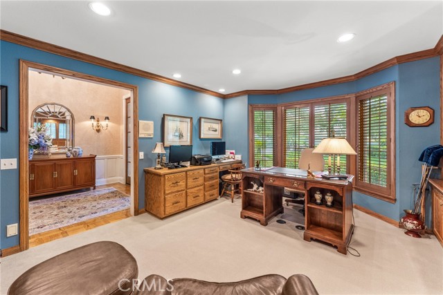 Detail Gallery Image 17 of 75 For 1914 Country Club Ln, Redlands,  CA 92373 - 5 Beds | 3/1 Baths
