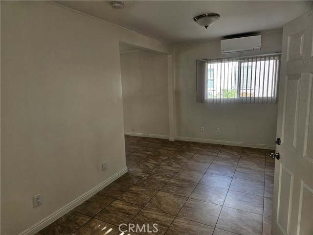 Detail Gallery Image 6 of 8 For 3810 W Heffron Dr #B,  Burbank,  CA 91505 - 1 Beds | 1 Baths