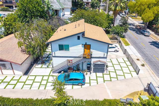 1385 N Marengo Avenue, Pasadena CA: https://media.crmls.org/medias/dc56358f-2844-42c7-95be-c87bb60702c9.jpg
