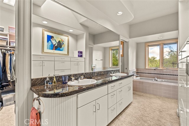 Detail Gallery Image 17 of 52 For 49 Spanish Garden Dr, Chico,  CA 95928 - 4 Beds | 4 Baths