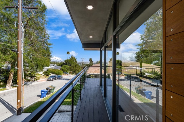 325 N Madison Avenue, Monrovia CA: https://media.crmls.org/medias/dc579af7-79f6-4613-bf05-8a1dc6f600e5.jpg