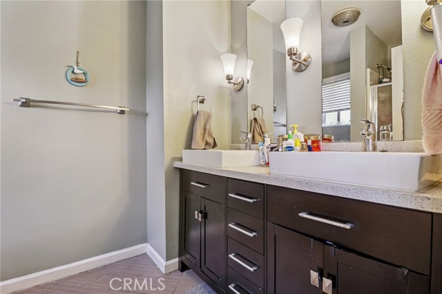 1832 Oak Tree Drive, Los Angeles CA: https://media.crmls.org/medias/dc58e1aa-a359-4a46-abd2-0ad870ec2504.jpg