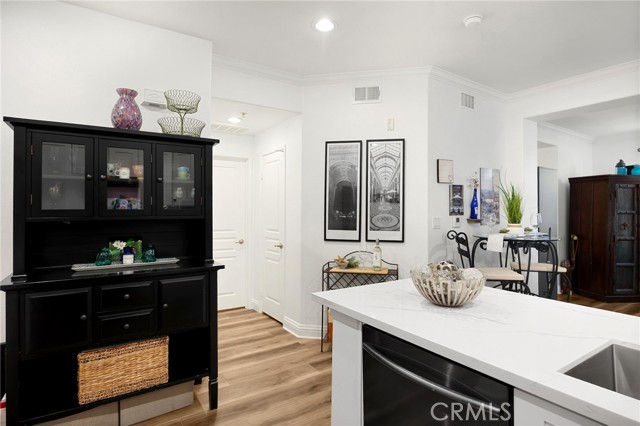 Detail Gallery Image 15 of 41 For 3148 Watermarke Pl, Irvine,  CA 92612 - 1 Beds | 1 Baths