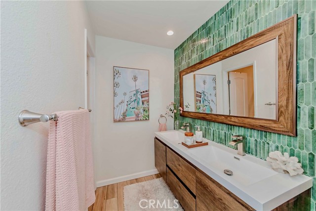 Detail Gallery Image 15 of 51 For 1940 N Highland Ave #66,  Los Angeles,  CA 90068 - 2 Beds | 2 Baths