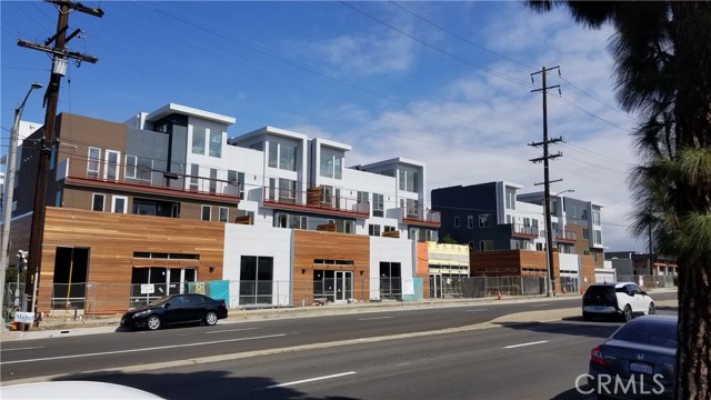 1920 Pacific Coast Highway, Redondo Beach, California 90277, 2 Bedrooms Bedrooms, ,2 BathroomsBathrooms,Residential,Sold,Pacific Coast Highway,OC20096225