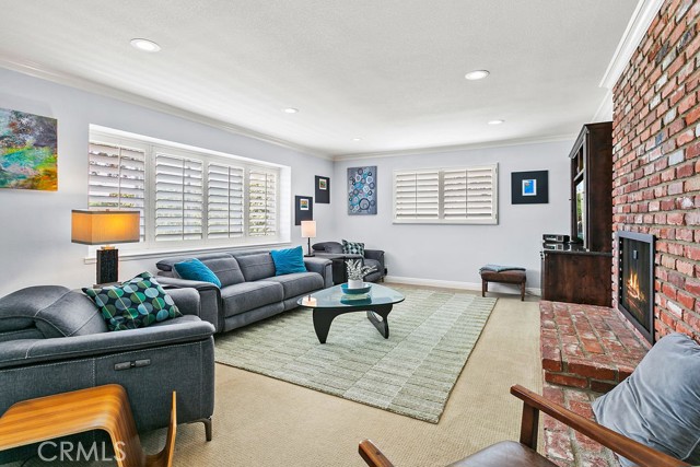 300 Bucknell Road, Costa Mesa CA: https://media.crmls.org/medias/dc599ec2-c5e2-45ec-ab68-62fedc165660.jpg