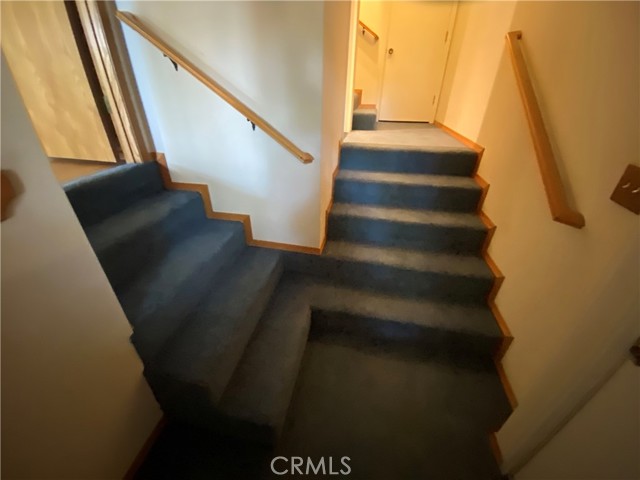 19232 N Shore Court, Hidden Valley Lake CA: https://media.crmls.org/medias/dc59bafe-021b-4e27-a140-5776984ae71c.jpg