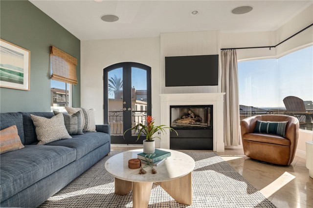 Detail Gallery Image 27 of 66 For 229 23rd, Manhattan Beach,  CA 90266 - 3 Beds | 4 Baths