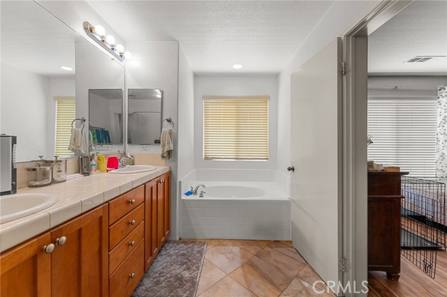 1447 White Cloud Lane, Beaumont CA: https://media.crmls.org/medias/dc5ad177-174e-438f-886c-e9617ee94571.jpg