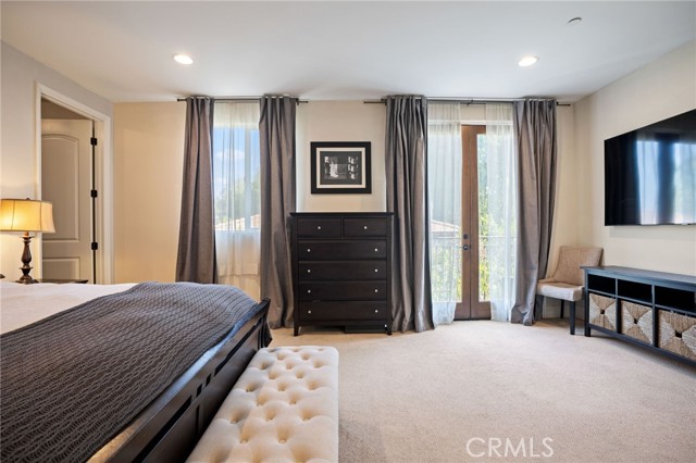 Detail Gallery Image 11 of 32 For 19241 Liam Ln, Tarzana,  CA 91356 - 5 Beds | 4/1 Baths