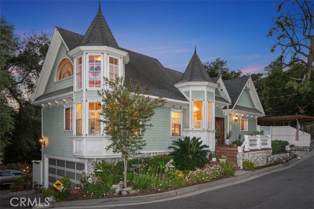 315 Old Ranch Road, Sierra Madre CA: https://media.crmls.org/medias/dc5b4be7-6652-4821-abe1-25c1d9029b2c.jpg
