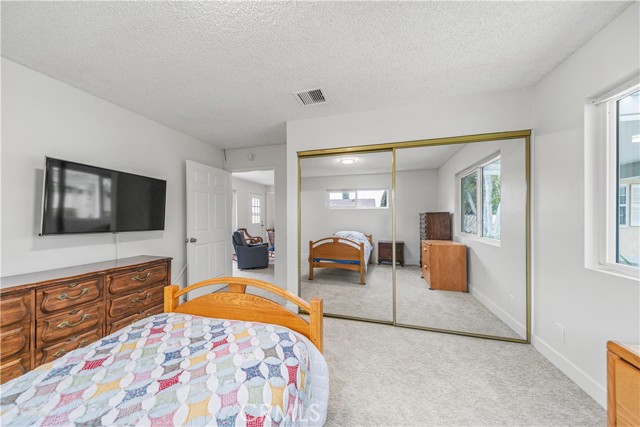 415 N Rennell Avenue, San Dimas CA: https://media.crmls.org/medias/dc5b5cb9-6b3b-4d8f-bffc-1085fb679328.jpg