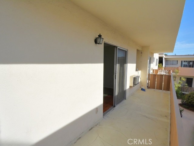 Detail Gallery Image 14 of 15 For 1755 N Berendo St #28,  Los Angeles,  CA 90027 - 1 Beds | 1 Baths