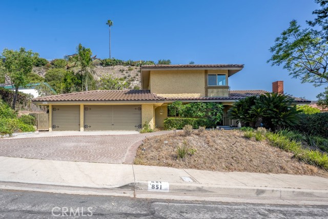 851 Misty Isle Drive, Glendale CA: https://media.crmls.org/medias/dc5c380b-4936-4161-ac28-b2c74ad5d467.jpg