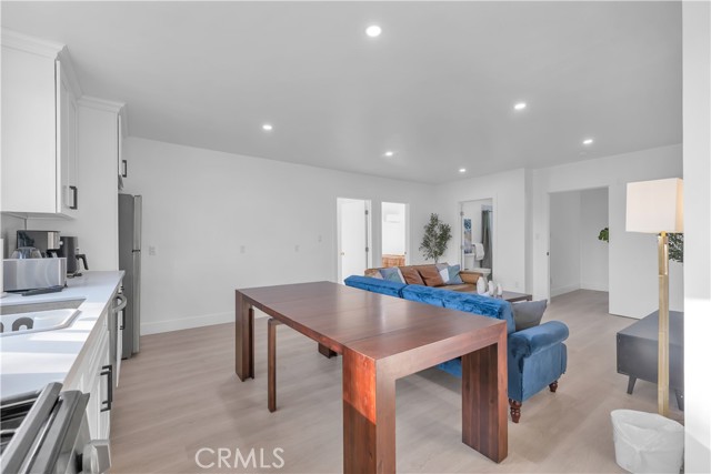Detail Gallery Image 17 of 36 For 3115 Arvia St 1b,  Los Angeles,  CA 90065 - 5 Beds | 2 Baths