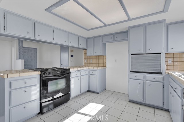 Detail Gallery Image 15 of 40 For 16757 Danbury, Hesperia,  CA 92345 - 3 Beds | 2 Baths