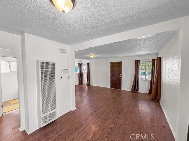 Detail Gallery Image 8 of 37 For 2025 Gray St, Oroville,  CA 95965 - 2 Beds | 2 Baths