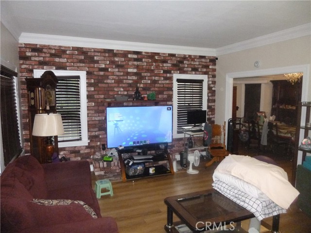 Detail Gallery Image 2 of 27 For 579 16th, San Bernardino,  CA 92405 - 3 Beds | 1/1 Baths