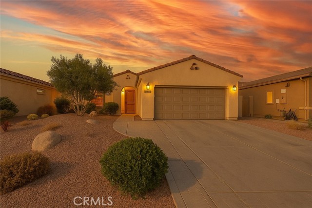 11444 River Run st., Apple Valley CA: https://media.crmls.org/medias/dc5e90e2-8a81-4756-8e87-1a3700307e0b.jpg