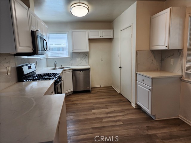 6446 Mclennan photo 7