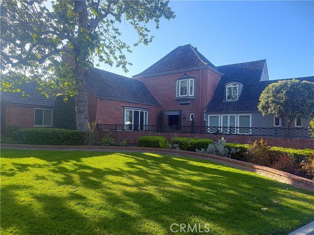 4275 Country Club Drive, Long Beach CA: https://media.crmls.org/medias/dc5ee23f-2028-47e0-8856-311b504ad164.jpg
