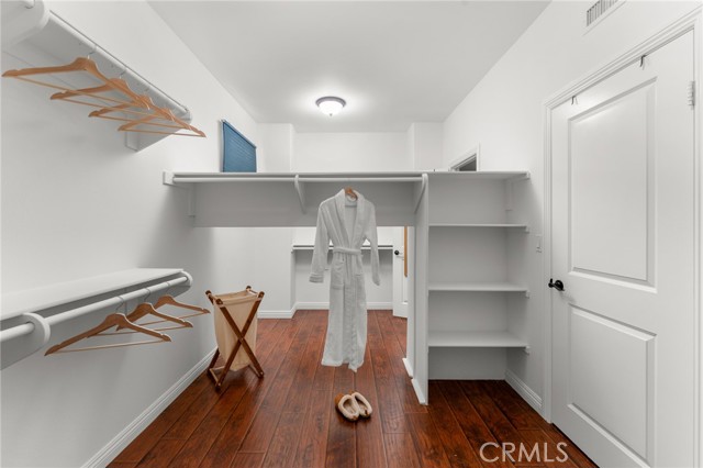 3943 E Lindenwood Drive, Ontario CA: https://media.crmls.org/medias/dc604c03-0d11-4fad-95b2-a951d8077758.jpg