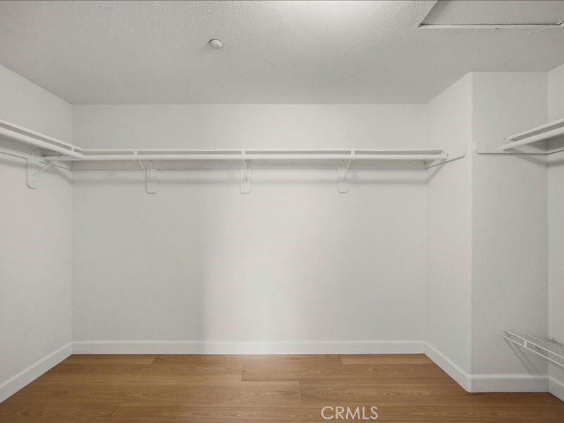 https://media.crmls.org/medias/dc60825b-877b-45a5-937f-25fb83771e0c.jpg?preset=X-Large