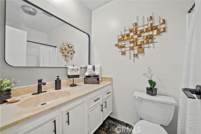 Detail Gallery Image 9 of 22 For 1735 #425 N Fuller #425,  Los Angeles,  CA 90046 - 1 Beds | 1 Baths