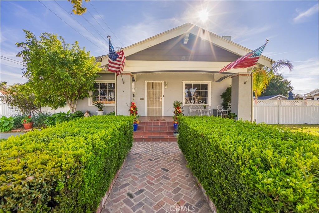 1884 Bonita Avenue, La Verne, CA 91750