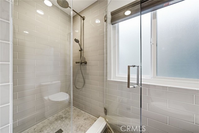 Detail Gallery Image 32 of 47 For 220 Detroit Ave, Huntington Beach,  CA 92648 - 3 Beds | 2/1 Baths