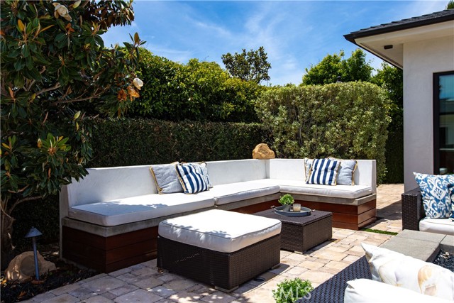 Detail Gallery Image 52 of 65 For 527 Seaward Rd, Corona Del Mar,  CA 92625 - 4 Beds | 3/1 Baths