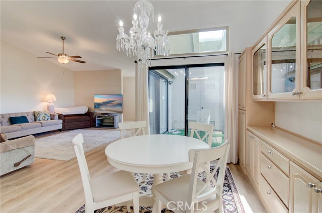 Detail Gallery Image 9 of 26 For 8777 Tulare 412a,  Huntington Beach,  CA 92646 - 2 Beds | 2 Baths