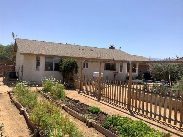 10578 Jamul Road, Apple Valley CA: https://media.crmls.org/medias/dc6354c9-533e-4211-94fd-df4bf7183cba.jpg