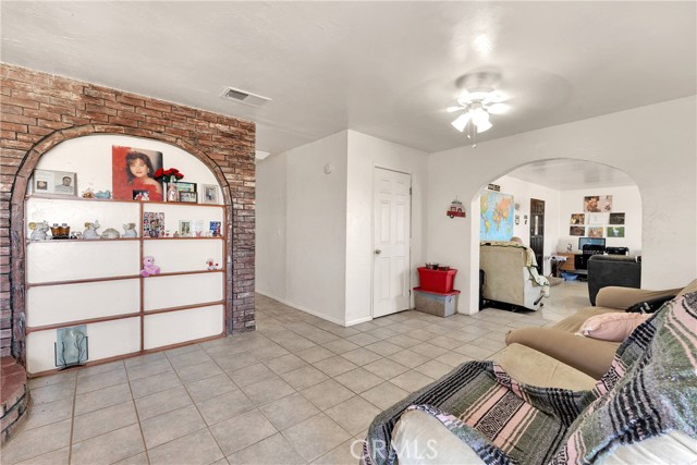 Detail Gallery Image 19 of 35 For 35391 Western Dr, Barstow,  CA 92311 - 3 Beds | 1/1 Baths