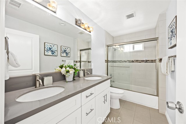 3036 Military Avenue, Los Angeles CA: https://media.crmls.org/medias/dc63951e-9554-4ba7-9d86-79c42e071f18.jpg