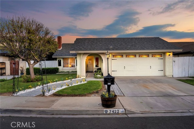 Detail Gallery Image 1 of 23 For 7422 Candle Light Dr, Jurupa Valley,  CA 92509 - 4 Beds | 2 Baths
