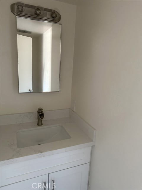 Detail Gallery Image 8 of 10 For 1837 W Hays, Banning,  CA 92220 - 2 Beds | 1/1 Baths