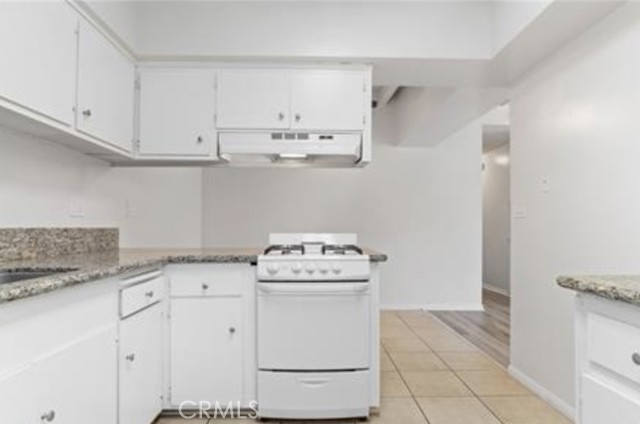 Detail Gallery Image 11 of 26 For 2321 Florida St a,  Huntington Beach,  CA 92648 - 2 Beds | 1 Baths