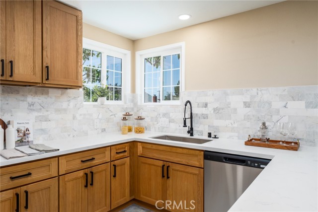 4503 N Glenvina Avenue, Covina CA: https://media.crmls.org/medias/dc63c3fe-6c63-4c79-a5e3-4c649bcca6e7.jpg