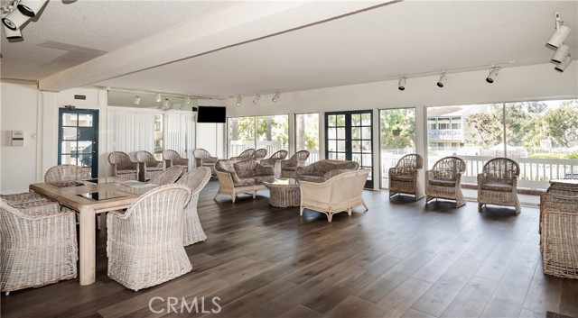 611 Prospect Avenue, Redondo Beach, California 90277, 2 Bedrooms Bedrooms, ,2 BathroomsBathrooms,Residential,Sold,Prospect,SB22076487