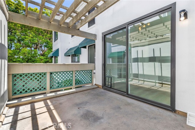 19562 Pompano Lane, Huntington Beach CA: https://media.crmls.org/medias/dc64353d-55a5-426a-addd-41a6870d734b.jpg