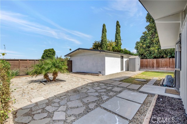 Outdoor space with walkways and stylish pavers