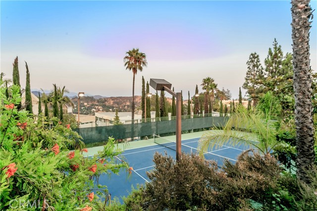 Detail Gallery Image 92 of 200 For 7930 Vulcan Dr, Los Angeles,  CA 90046 - 7 Beds | 8/1 Baths