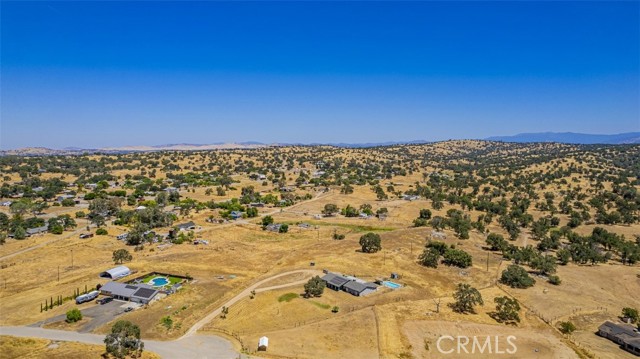35095 Rough Rider Way, Raymond CA: https://media.crmls.org/medias/dc66007c-52ed-4c8f-bac2-a6e312f99b3c.jpg