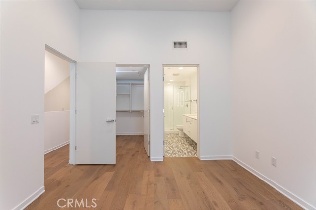4831 Craner Avenue, North Hollywood CA: https://media.crmls.org/medias/dc668bce-cdb9-477e-af13-ef887d79c123.jpg
