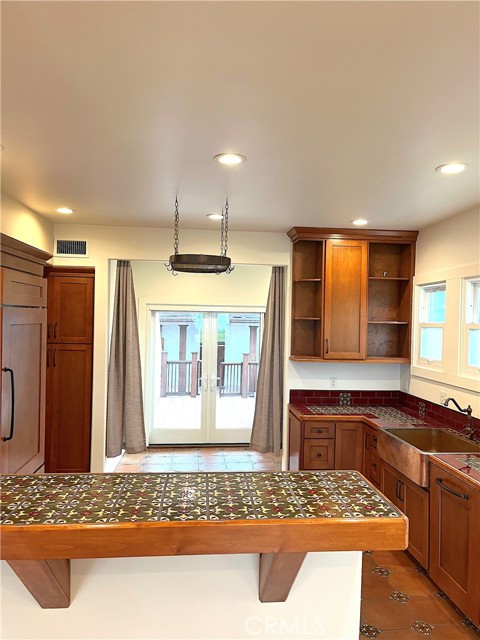 Detail Gallery Image 17 of 30 For 3535 E Ocean Ave, Long Beach,  CA 90803 - 2 Beds | 2 Baths