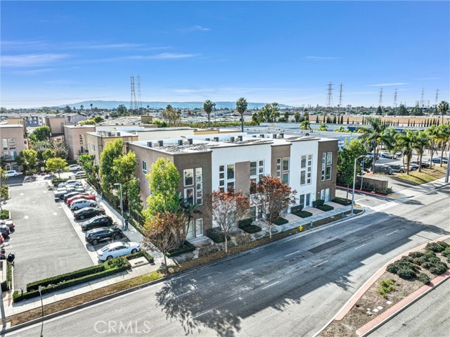 Detail Gallery Image 1 of 25 For 1602 W Artesia Sq a,  Gardena,  CA 90248 - 2 Beds | 2/1 Baths