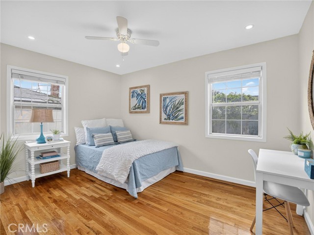 Image 23 of 43 For 3638 156th Street