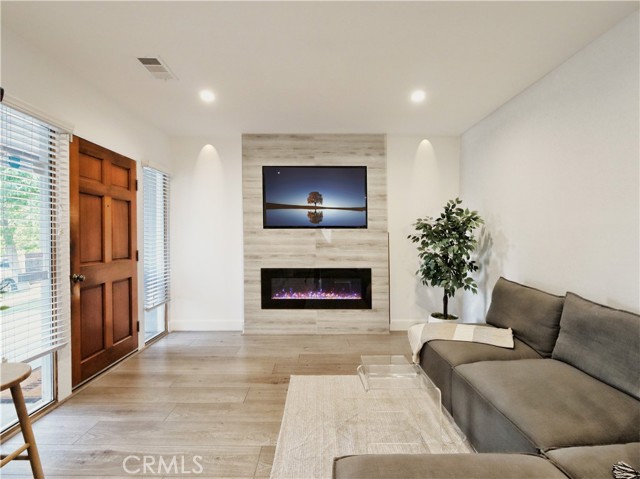 Detail Gallery Image 10 of 41 For 5435 W 76th St, Los Angeles,  CA 90045 - 4 Beds | 3 Baths