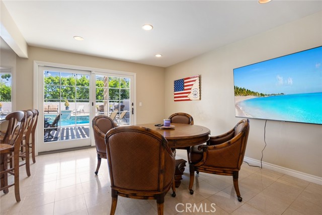 Detail Gallery Image 34 of 68 For 2030 Leeward Ln, Newport Beach,  CA 92660 - 4 Beds | 3/1 Baths